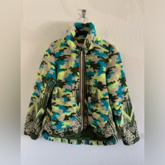 Anthropologie Pilcro Camo Sherpa Jacket Fleece Teddy Mountain Camouflage XSmall - Picture 1 of 12